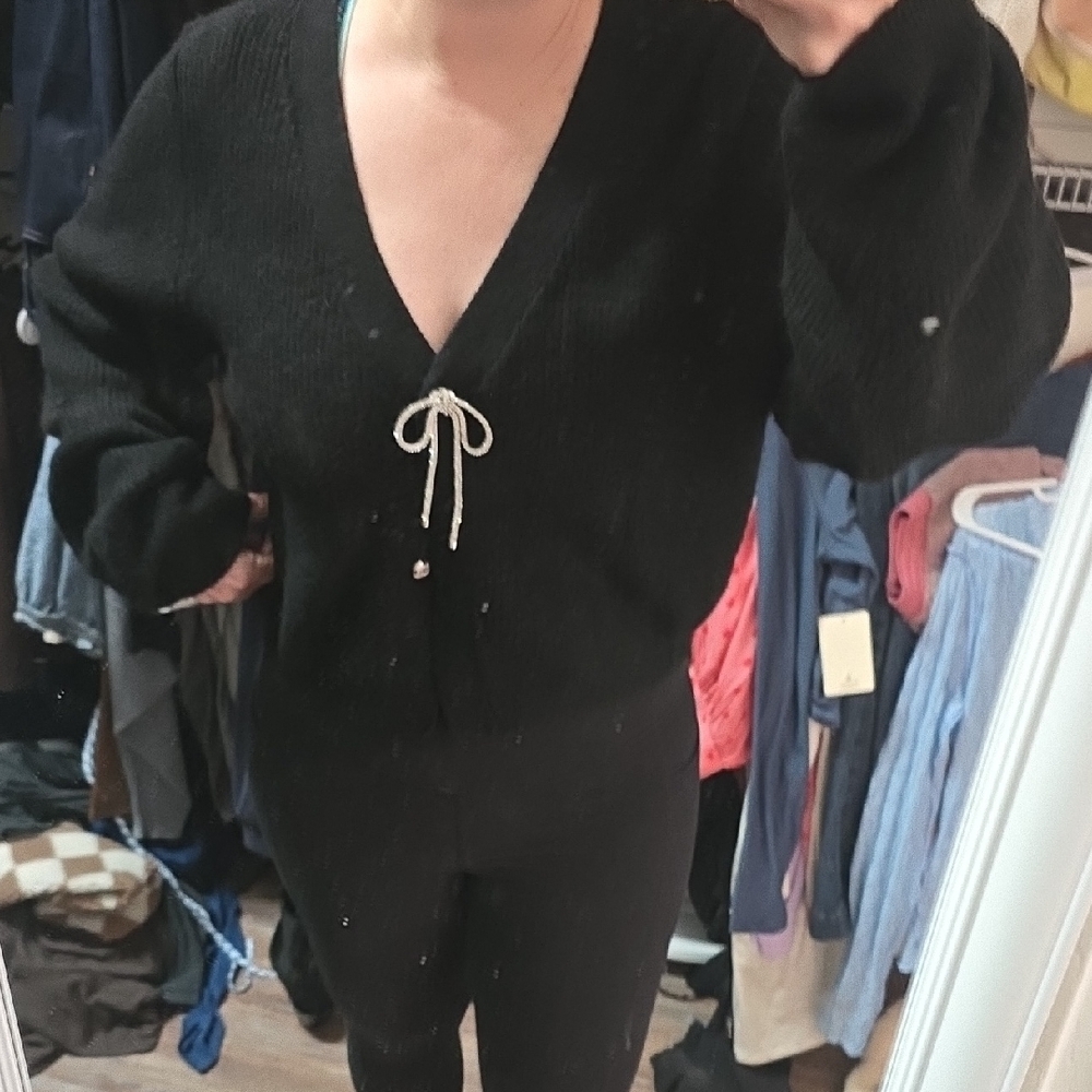 Black V-Neck Tie-Front Women's Sweater